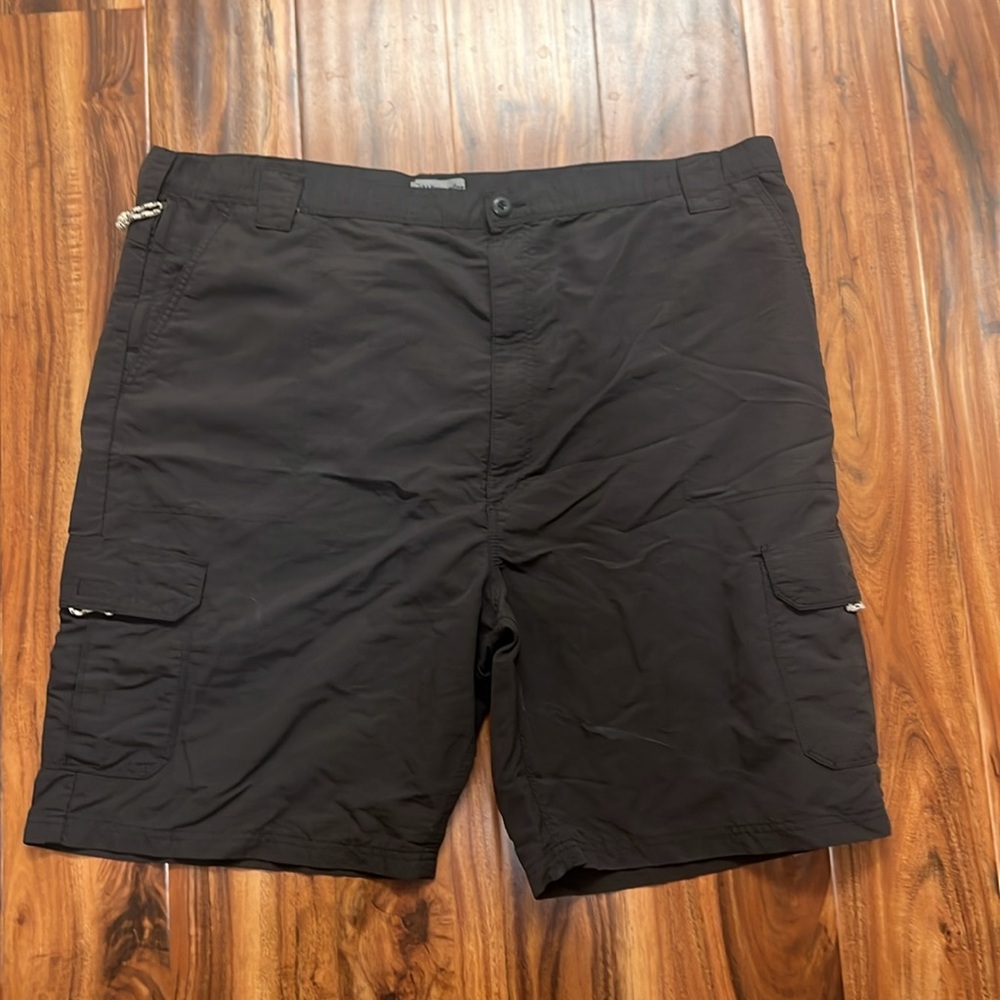 Wrangler Men's Charcoal Cargo Shorts - Like New - Size 48